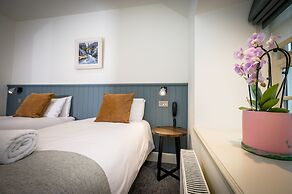 The Loch Ness Inn