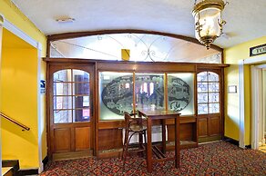 The Angel Hotel
