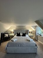 OYO The Townhouse