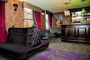 OYO The Townhouse