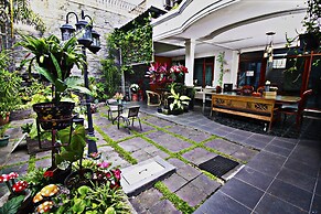 Fora Guest House Taman Lingkar