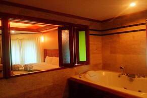 Mac Resort Hotel