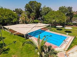 Hotel Erettz Zeelim