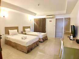 Trat Center Hotel