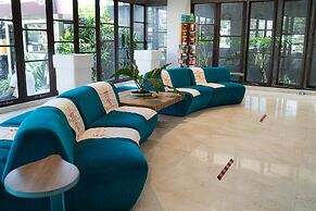 Grand Livio Kuta Hotel