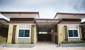 Seree Grand Resort
