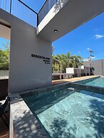 Seree Grand Resort