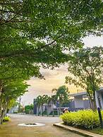 Seree Grand Resort