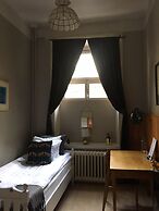 Morris Hotel