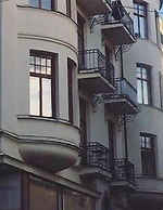 Morris Hotel