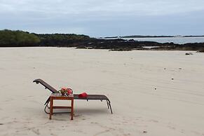 Hotel Isamar Galapagos Beachfront