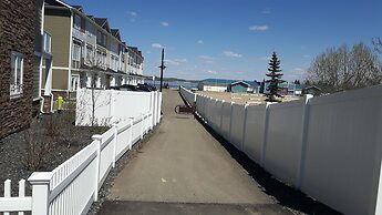 Edgewater Inn