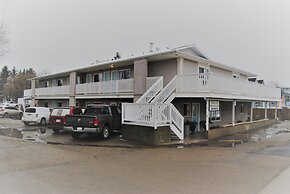 Edgewater Inn