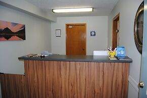 Edgewater Inn