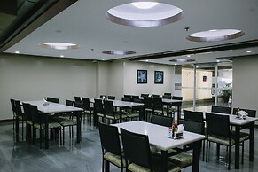 Leope Hotel