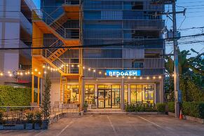 BEDGASM Hotel x Café at Nimman