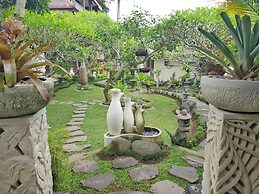 Liyer House
