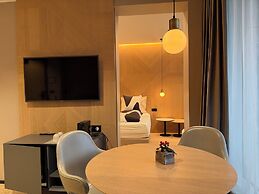 Hotel Lotus