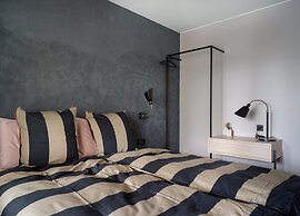 Hotel Lotus