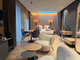 Hotel Lotus