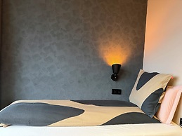 Hotel Lotus