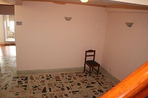 Om Tara Guest House