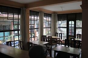 Om Tara Guest House