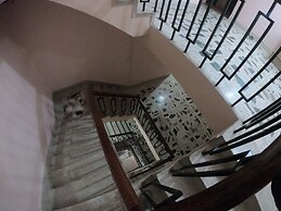 Om Tara Guest House
