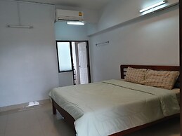 New Wanchai Hotel Pakchong