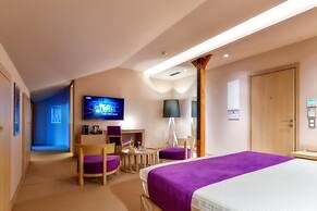 Hydrama Grand Hotel