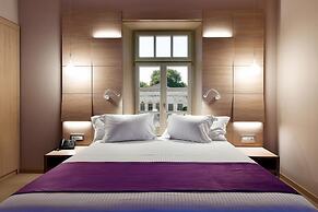 Hydrama Grand Hotel