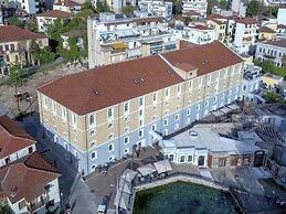 Hydrama Grand Hotel