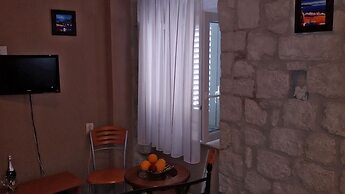 Carol Rooms