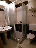 Carol Rooms