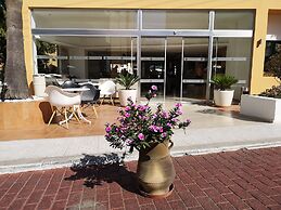 Elmi Suites Beach Hotel - All Inclusive