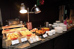 Champton Hanoi Hotel