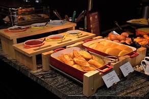 Champton Hanoi Hotel