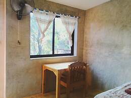 Happy House Backpacker - Hostel