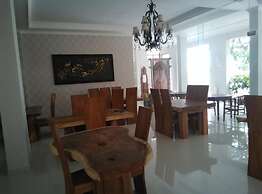 Hotel Wahyu Dana