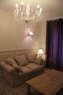 Bastille Hostel
