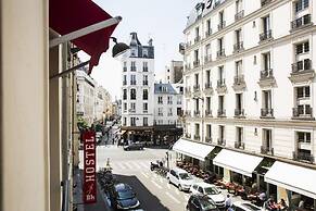 Bastille Hostel