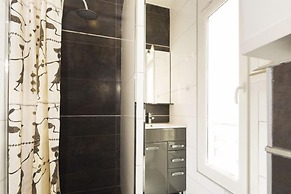 Bastille Hostel