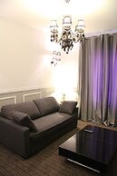 Bastille Hostel