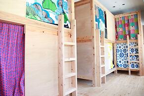 uzuhouse - Hostel