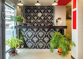 Hotel La Perle Montparnasse