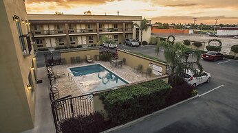 Barrokas Hotel & Suites