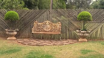 African Flair Country Lodge