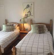 Tanglin House Hotel