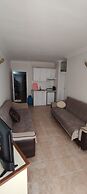 Basil's Apart Hotel
