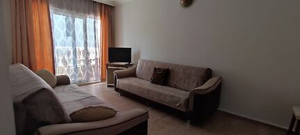Basil's Apart Hotel